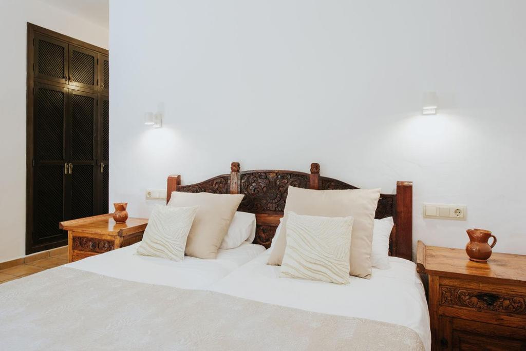Bed and Breakfast Paissa d'en Bernat à Cala Tarida  Extérieur photo